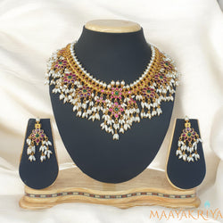 Muktamala Guttapusalu Necklace Set