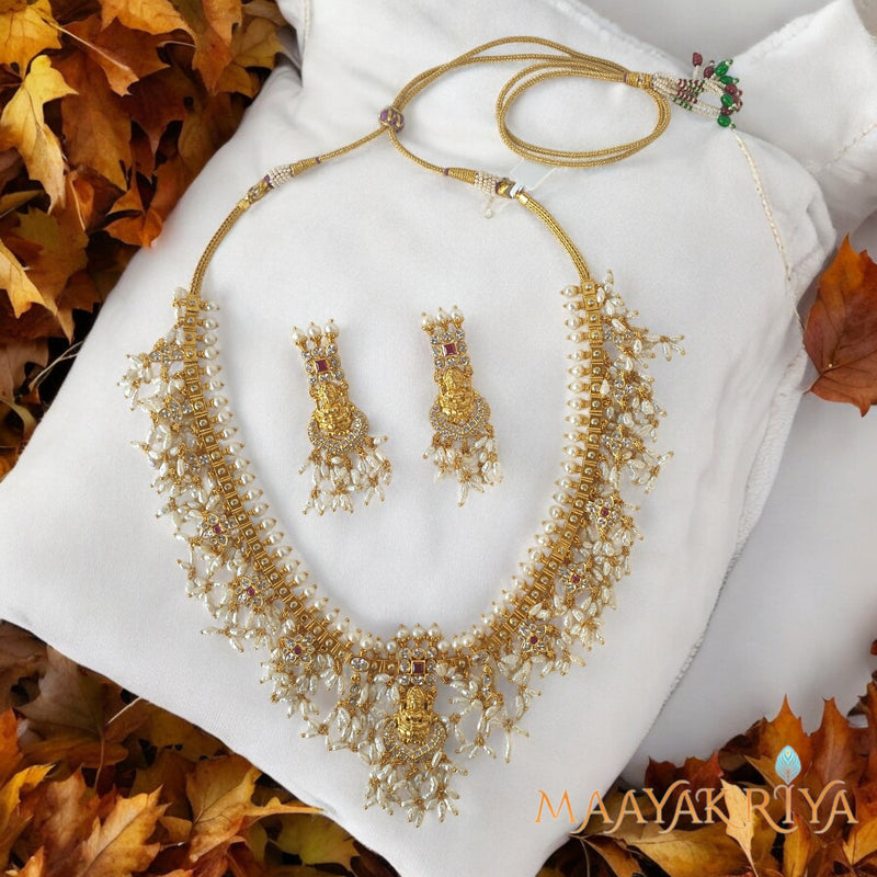 Pushpadharini Guttapusalu Necklace Set