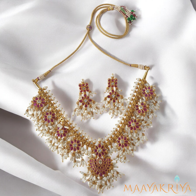 Pavitrakusuma Guttapusalu Necklace Set