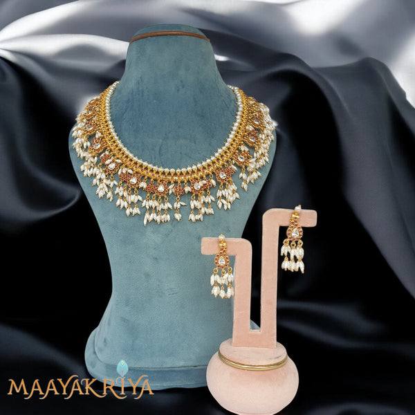 Sarasvatikusuma Guttapusalu Necklace Set