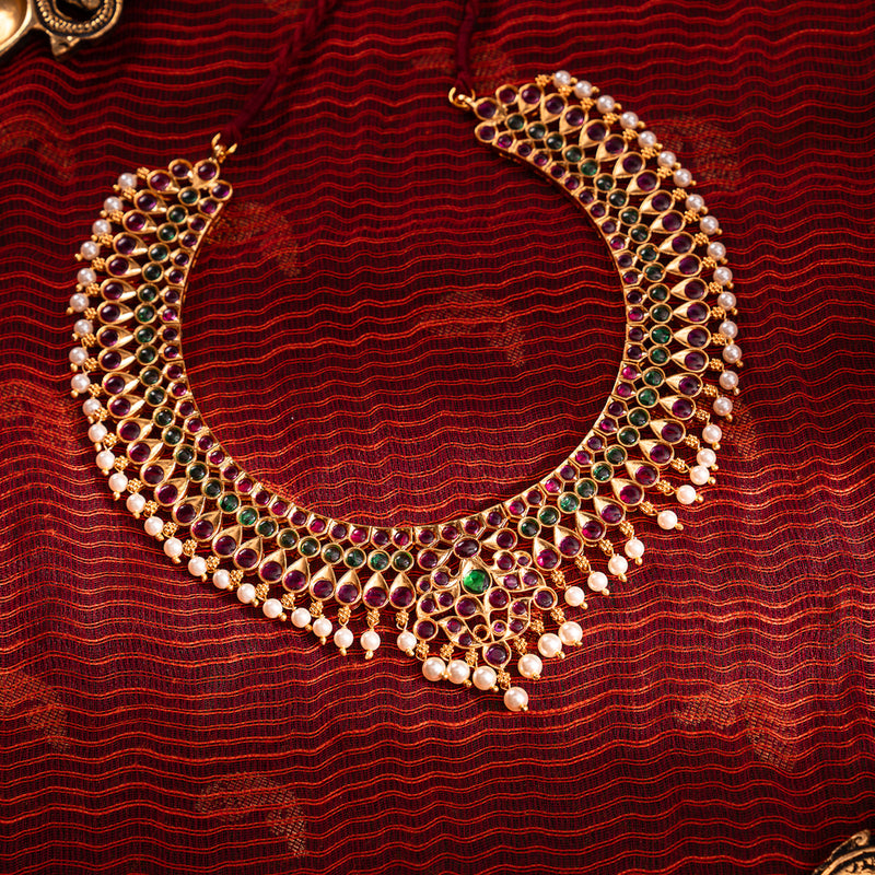 Moggu Necklace