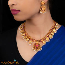 Makaranda Necklace Set